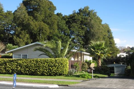 Photo of property in 51 Lawrence Crescent, Hillpark, Auckland, 2102