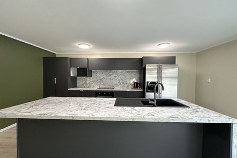 Photo of property in 6 Tanah Merah Drive, Papakura, 2110