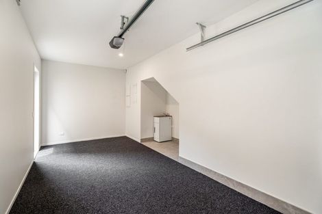 Photo of property in 6d Pax Avenue, Forrest Hill, Auckland, 0620