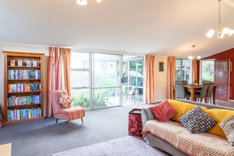 Photo of property in 15 Hibiscus Avenue, Hamilton Lake, Hamilton, 3204