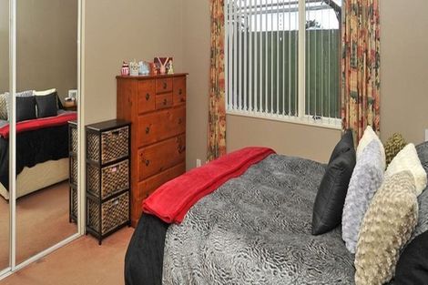 Photo of property in 6 Brentford Place, Manurewa, Auckland, 2102