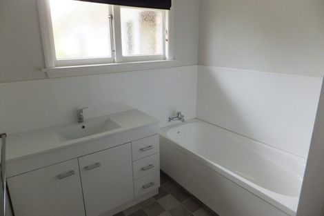 Photo of property in 8 Kiltie Street, Upper Riccarton, Christchurch, 8041