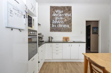 Photo of property in 22 Philip Street, Carterton, 5713