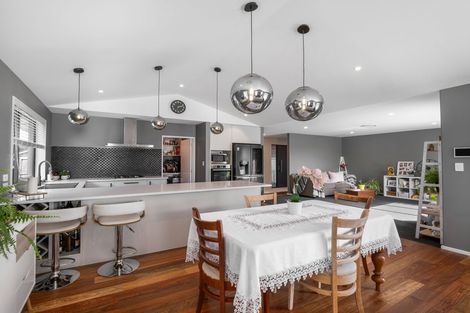 Photo of property in 5 Feather Place, Rolleston, 7615