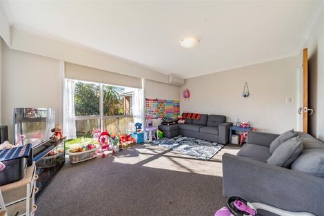 Photo of property in 120 Kings Crescent, Hutt Central, Lower Hutt, 5010