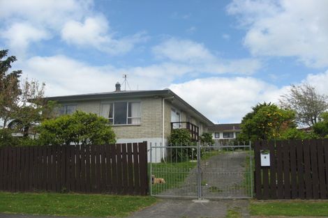 Photo of property in 4 Dorendia Place, Clendon Park, Auckland, 2103