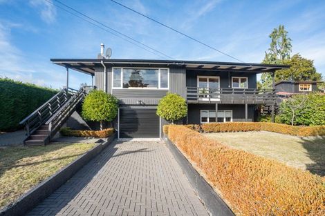 Photo of property in 14 Parata Street, Two Mile Bay, Taupo, 3330