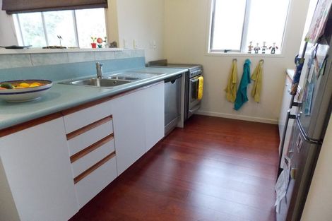 Photo of property in 17 Lawson Place, Mount Victoria, Wellington, 6011