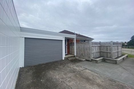 Photo of property in 2/2 Casuarina Road, Half Moon Bay, Auckland, 2012