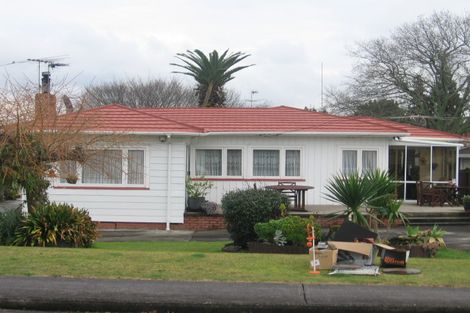 Photo of property in 9 Menary Street, Papakura, 2110