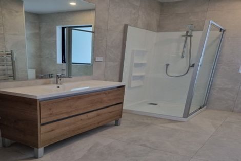 Photo of property in 31a Cambie Avenue, Red Beach, 0932