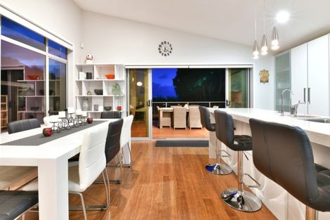 Photo of property in 19a Whale Cove, Stanmore Bay, Whangaparaoa, 0932