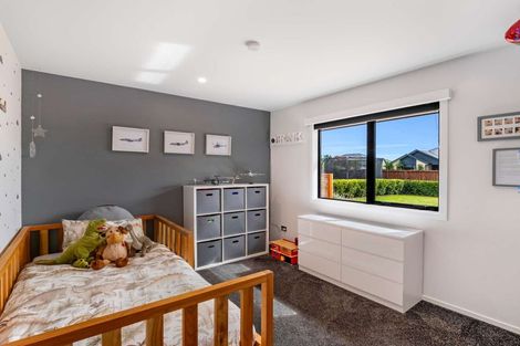 Photo of property in 18 Amur Crescent, Rolleston, 7615