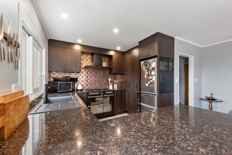 Photo of property in 88 Avro Road, Blue Mountains, Upper Hutt, 5371