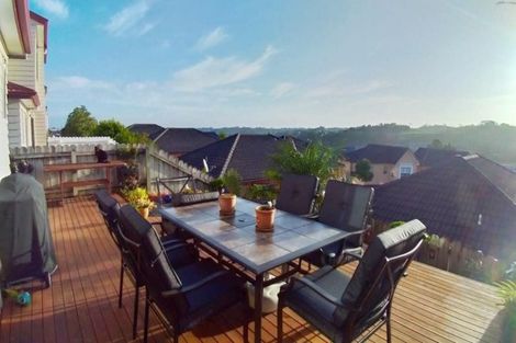 Photo of property in 19/22 Northcross Drive, Oteha, Auckland, 0632