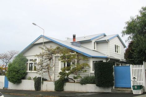 Photo of property in 19 Enfield Road, Hospital Hill, Napier, 4110