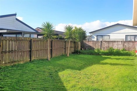 Photo of property in 1/39 Kopara Place, Clendon Park, Auckland, 2103