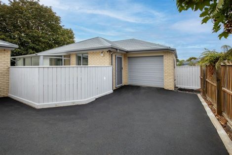 Photo of property in 62c Withells Road, Avonhead, Christchurch, 8042
