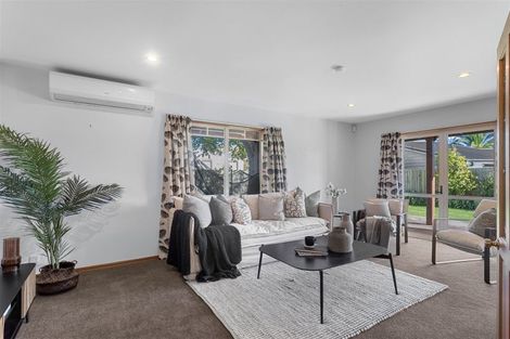 Photo of property in 87 Windermere Road, Papanui, Christchurch, 8053