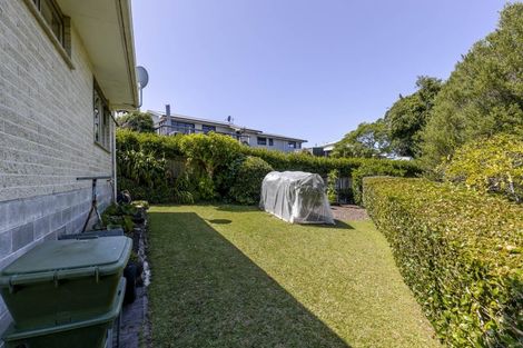 Photo of property in 11a Longview Drive, Merrilands, New Plymouth, 4312