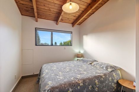 Photo of property in 275 Kimberley Road, Levin, 5571