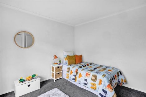 Photo of property in 15c Anderson Way, Highlands Park, New Plymouth, 4312