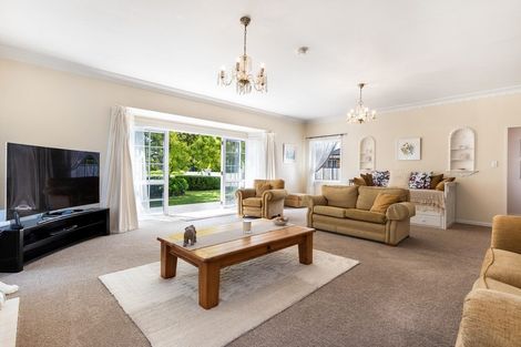 Photo of property in 129 Victoria Street, Cambridge, 3434