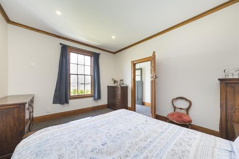 Photo of property in 628 Parewanui Road, Bulls, 4894