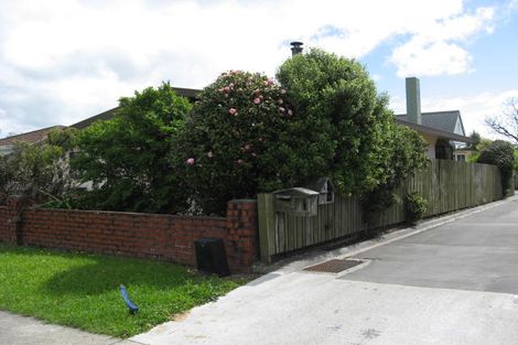 Photo of property in 1/19 Roto Street, Tahunanui, Nelson, 7011