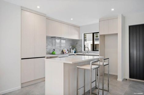 Photo of property in 4/9 Smiths Avenue, Papakura, 2110