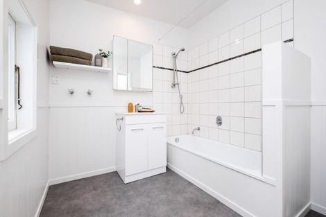 Photo of property in 331 Clifton Road, Te Awanga, 4102