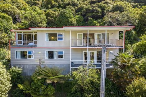 Photo of property in 42b Nikau Street, Eastbourne, Lower Hutt, 5013