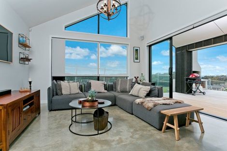 Photo of property in 25 Hurihuri Road, Okura Bush, Silverdale, 0794