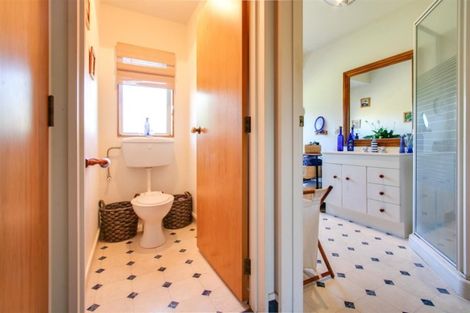 Photo of property in 64 Shrimpton Road, Haumoana, 4102