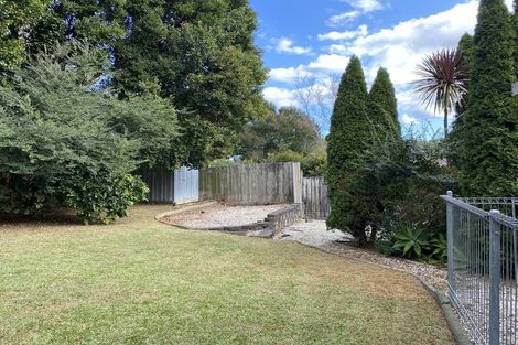 Photo of property in 26 Claverdon Drive, Massey, Auckland, 0614