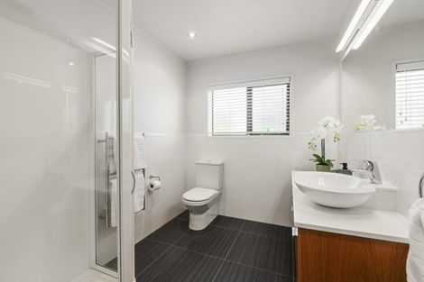 Photo of property in 42 Park Rise, Campbells Bay, Auckland, 0630