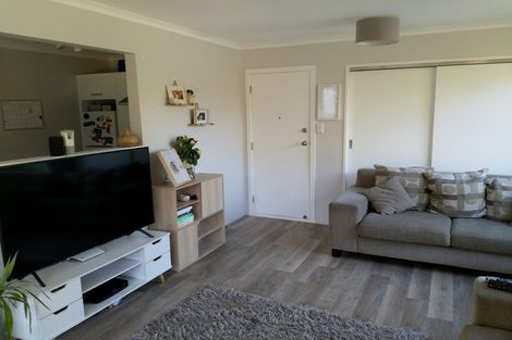 Photo of property in 43a Hicks Close, Whitby, Porirua, 5024