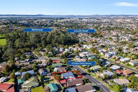 Photo of property in 43 Aldern Road, Massey, Auckland, 0614