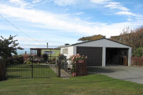 Photo of property in 21 Spiers Street, Kakanui, Oamaru, 9495