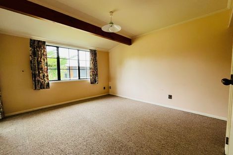 Photo of property in 233 Waihoehoe Road, Drury, 2577