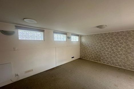 Photo of property in 8 Celsmere Lane, Te Atatu Peninsula, Auckland, 0610