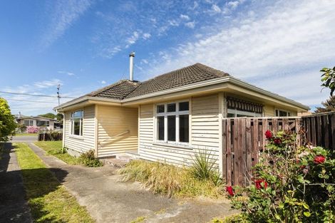 Photo of property in 63 Coopers Road, Dallington, Christchurch, 8061