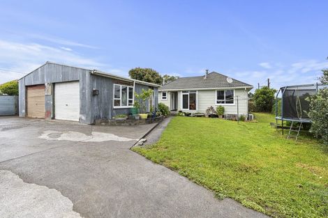 Photo of property in 64 Omata Road, Marfell, New Plymouth, 4310