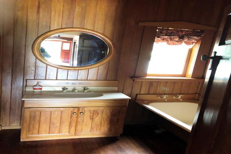 Photo of property in 55 Kamo Road, Regent, Whangarei, 0112