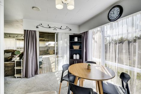 Photo of property in 8 Ngarimu Street, Havelock North, 4130