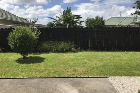 Photo of property in 11/58 Manuroa Road, Takanini, 2112
