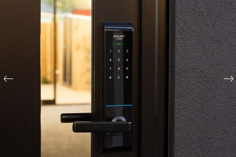 Photo of property in 3/45 Vera Road, Te Atatu South, Auckland, 0610