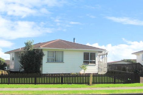 Photo of property in 35 Aberfeldy Avenue, Highland Park, Auckland, 2010