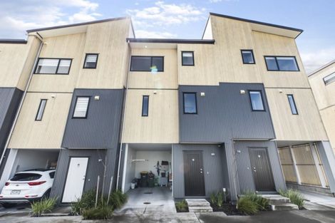 Photo of property in 10 Pheasant Lane, Hobsonville, Auckland, 0616