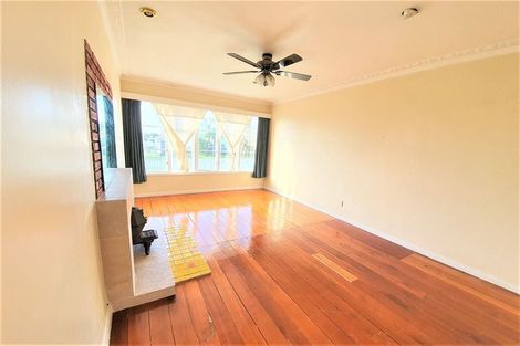 Photo of property in 1 Glen Norman Avenue, Henderson, Auckland, 0610
